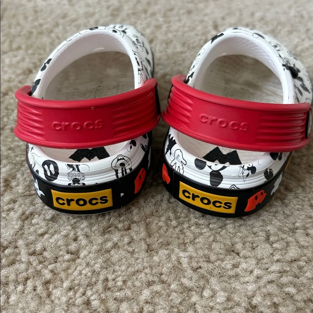 Mickey Crocs - Picture 3 of 6